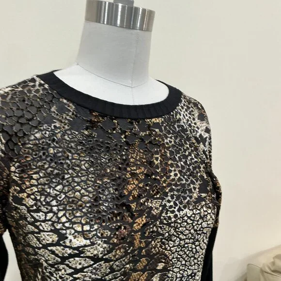 Top - Picture 3 of 5